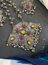 Silver Look Alike Pendant Chain -Red Yellow-S726